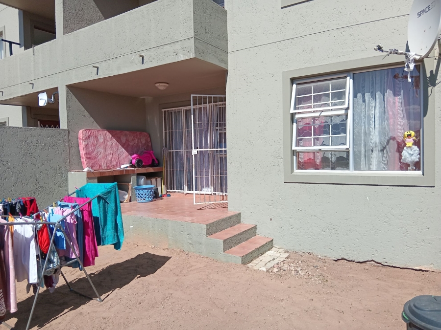 2 Bedroom Property for Sale in Heiderand Western Cape